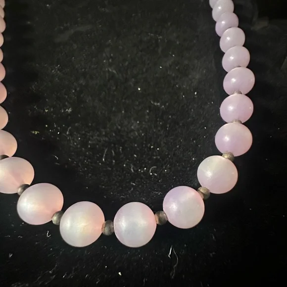 vintage moon glow Lavender Beaded Necklace - Picture 2 of 6